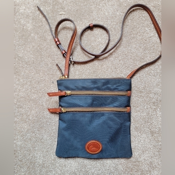 Dooney and Bourke Nylon blue crossbody zipper bag - Picture 1 of 10